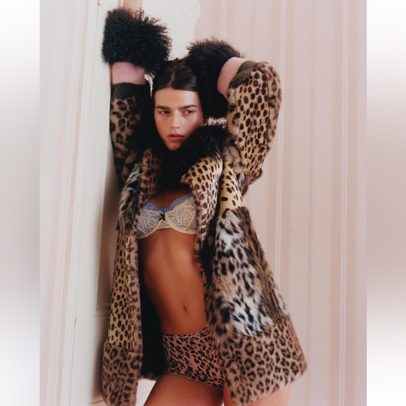 Charlotte Simone Jackets & Blazers - NWT Genuine newly released from the CHARLOTTE SIMONE collection. Melody style